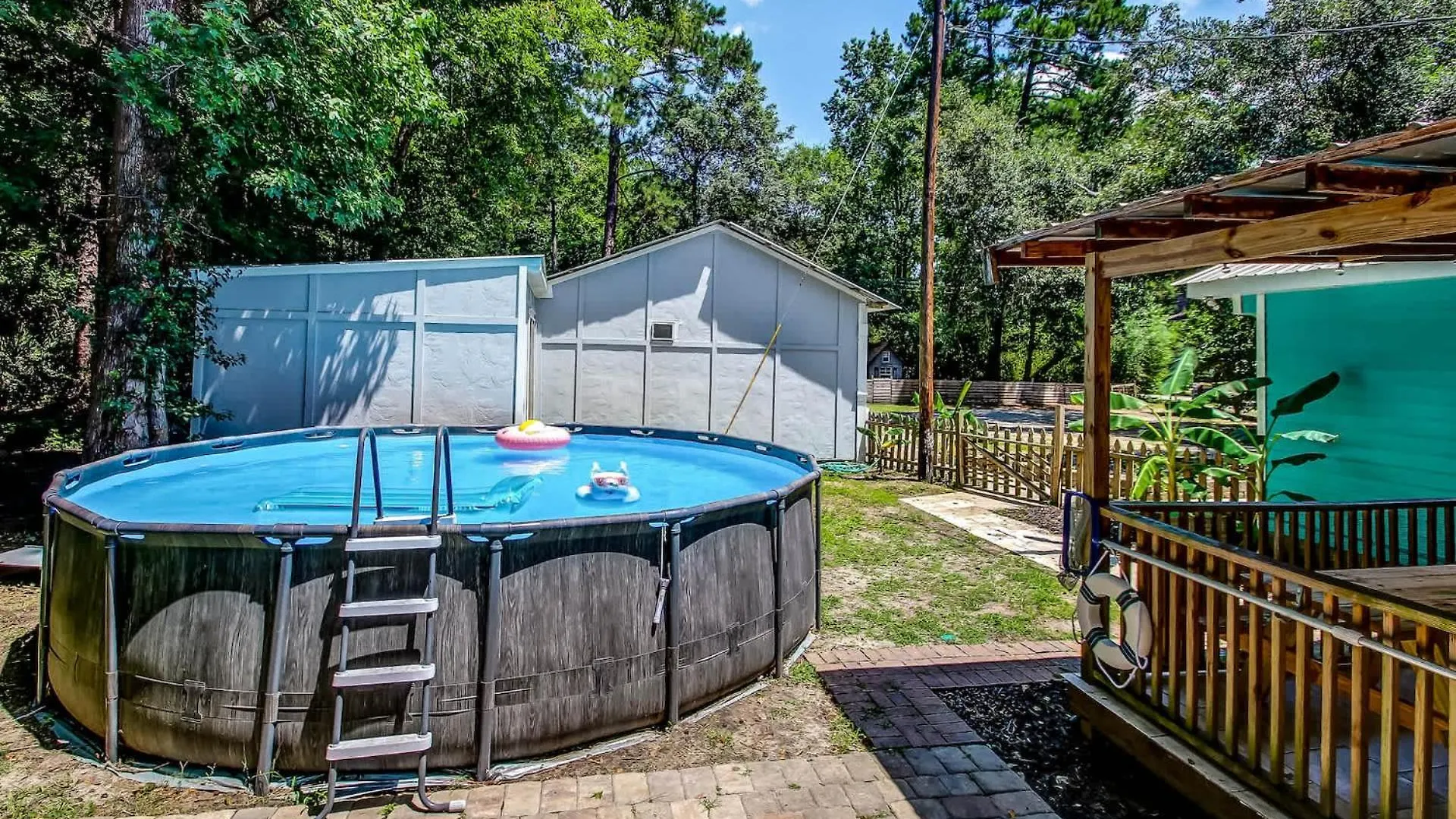 Sweet Sunny Retreat- Both Houses Savannah